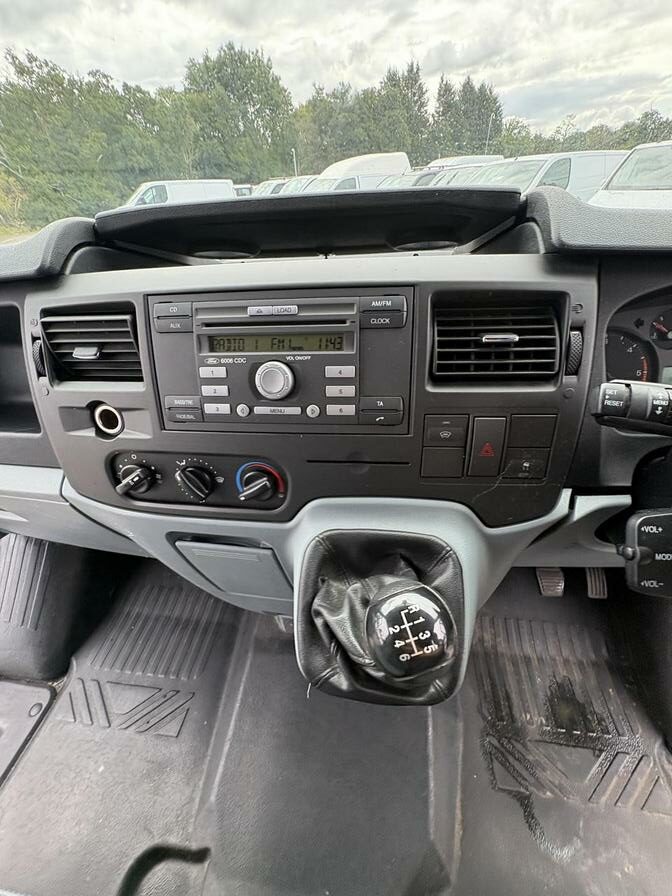 2008 Ford Transit – Model: Transit 140 T350 LWB RWD – LR08UOK