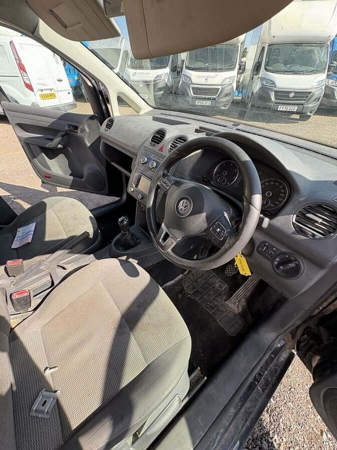 2013 Volkswagen Caddy MaxI – Model: Caddy Maxi C20 Kombi TDI 140 – GY62NXK