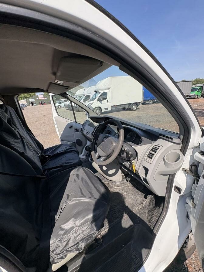 2012 Vauxhall Vivaro – Model: Vivaro 2700 CDTi 113 SWB – EA12LZX