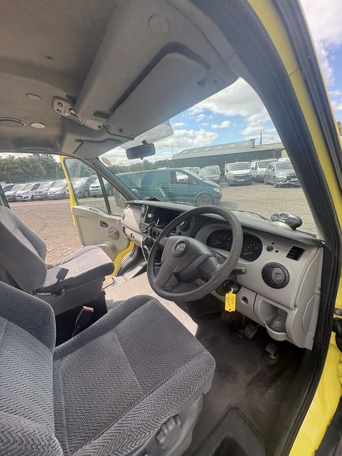 2010 Vauxhall Movano – Model: Movano 3500 CDTi LWB – YX10ELW
