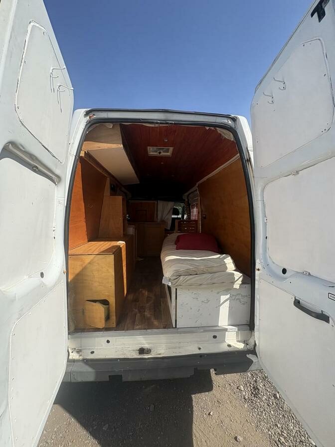 2009 Ford Transit – Model: Transit 100 T350 LWB RWD – SB09FPG