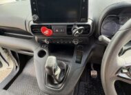 2019 Vauxhall Combo – Model: Combo 2000 Sportive S/S – DU19LKF