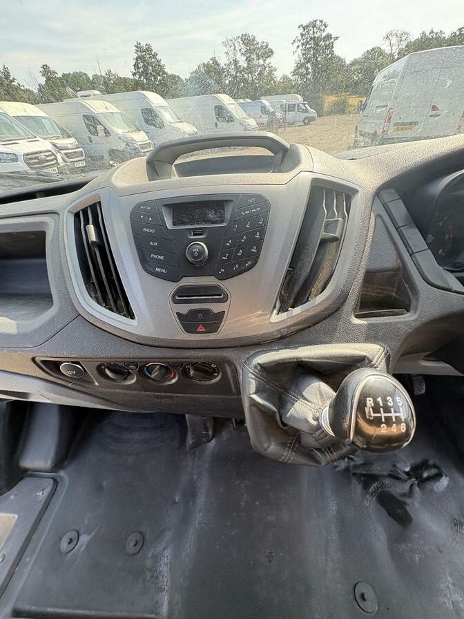2015 Ford Transit – Model: Transit 350 – LJ65UOA