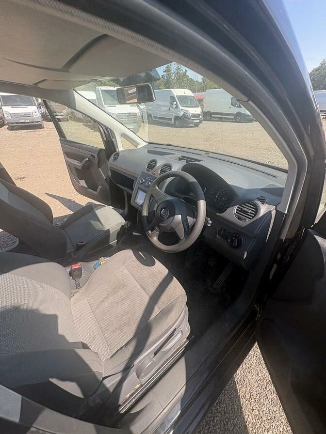 2013 Volkswagen Caddy MaxI – Model: Caddy Maxi C20 Kombi TDI 140 – EO63HGU