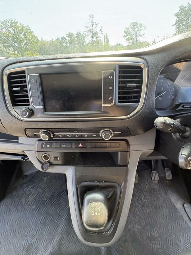 2020 Citroen Dispatch – Model: Dispatch 1200 Enterprise Blue HDi S/S – CE70VPM