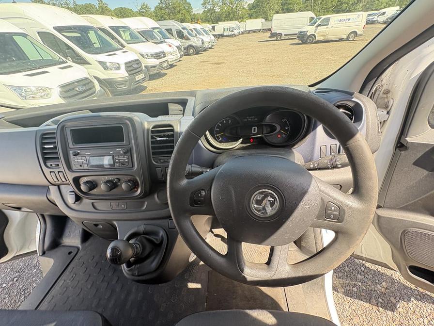 2015 Vauxhall Vivaro Combi – Model: Vivaro CDTi – DY65YGH
