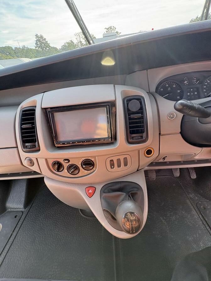 2005 Vauxhall Vivaro – Model: Vivaro 2900 CDTi 82 SWB – KS54PXC