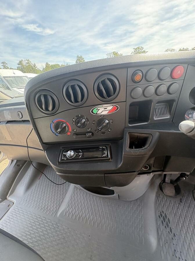 2006 Iveco Daily – Model: Daily 35 S14 LWB – BU06OEY