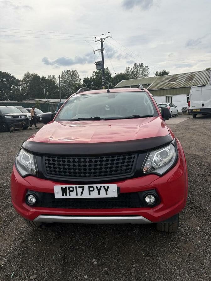 2017 Mitsubishi L200 – Model: L200 Barbarian DI-D Auto – WP17PYY