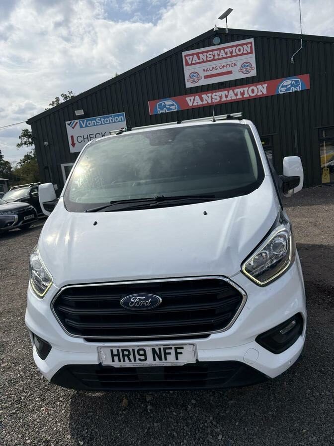 2019 Ford Transit Custom – Model: Transit Custom 300 Limited Edition Auto – HR19NFF