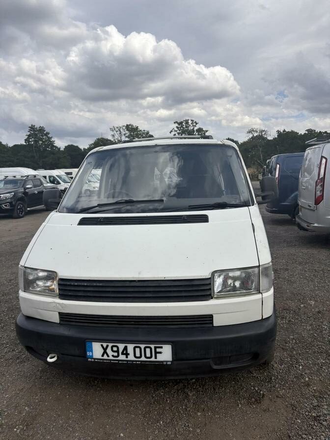 2000 Volkswagen Transporter – Model: 800 Special TD SWB – X94OOF