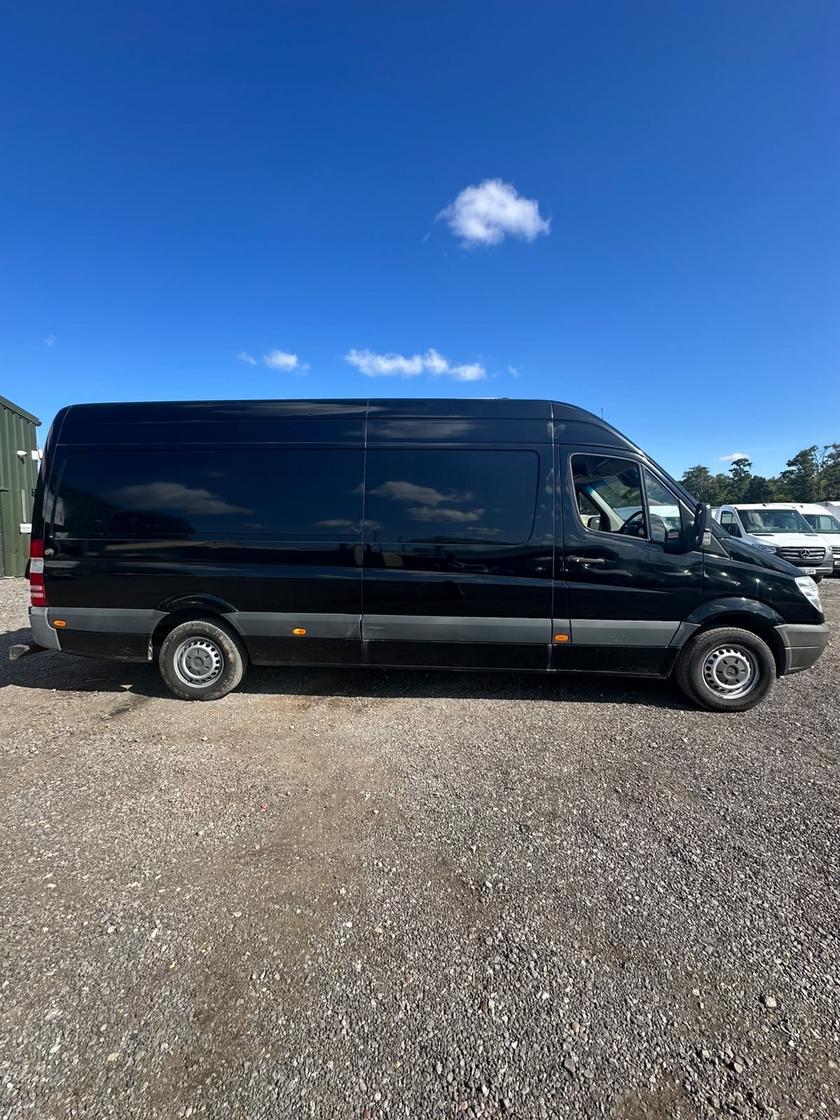 2010 Mercedes-Benz Sprinter – Model: Sprinter 319 CDi – AV10OMH