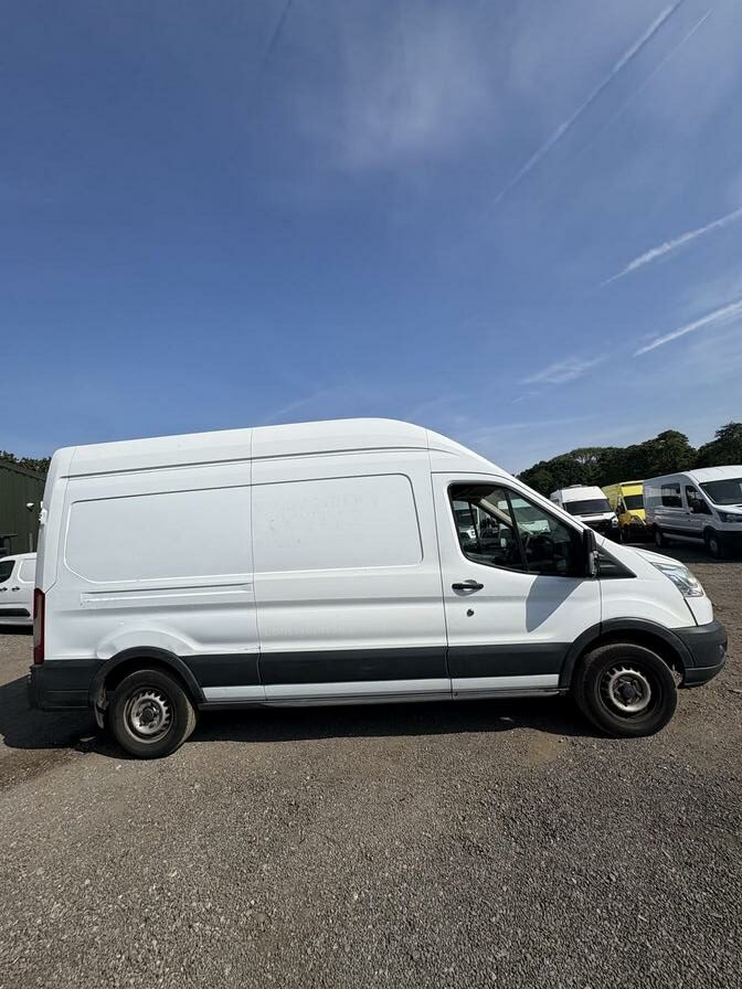 2015 Ford Transit – Model: Transit 350 – LJ65UOA