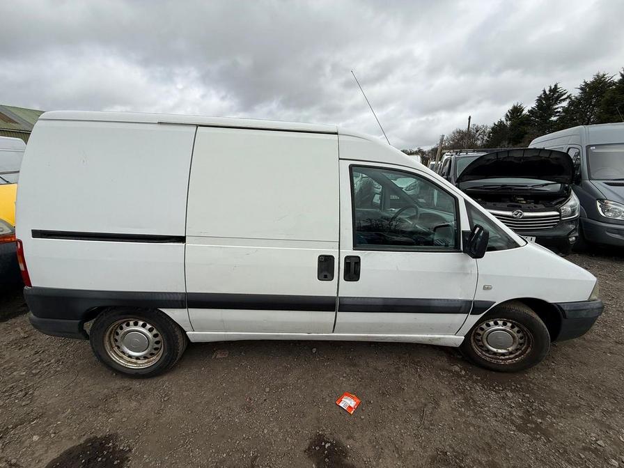 2004 Peugeot Expert – Model: Expert 900 HDi – LN04VWU