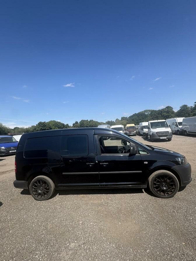 2013 Volkswagen Caddy MaxI – Model: Caddy Maxi C20 Kombi TDI 140 – EO63HGU