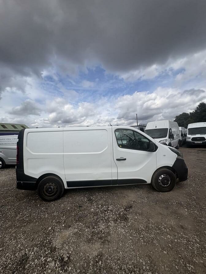 2015 Vauxhall Vivaro – Model: Vivaro  2700 CDTI – BP64XSC