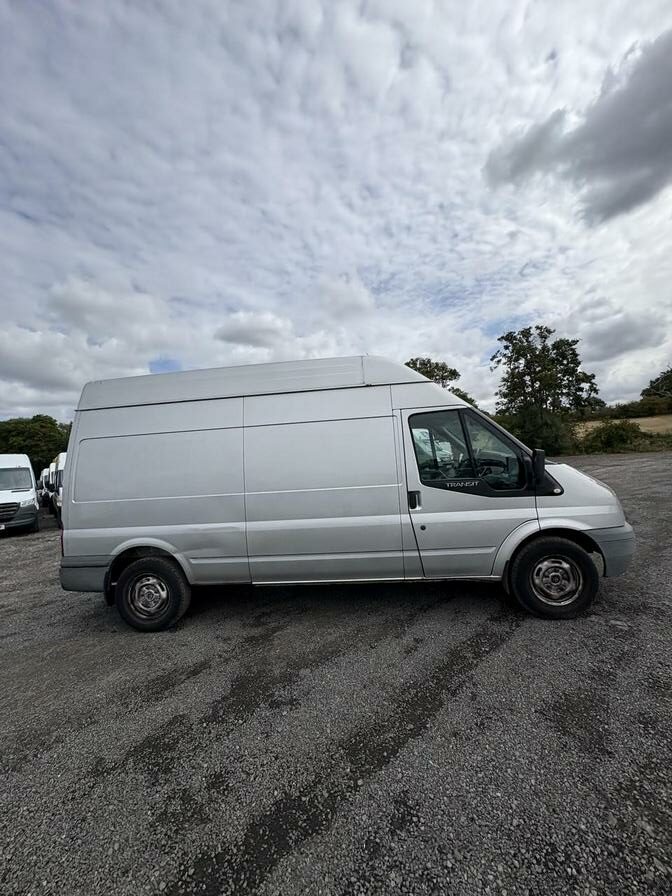2008 Ford Transit – Model: Transit 140 T350 LWB RWD – LR08UOK