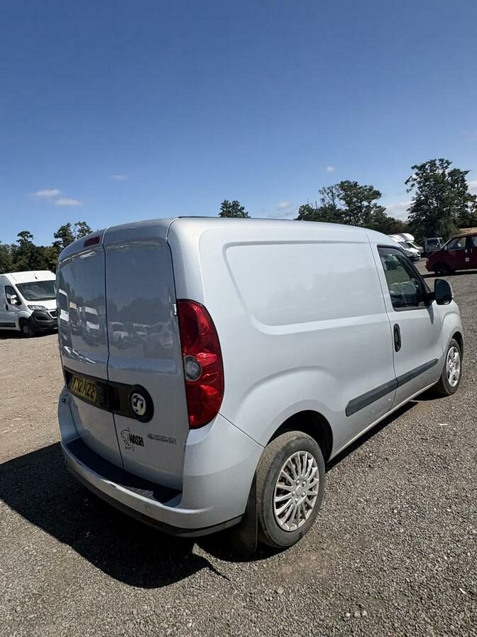 2012 Vauxhall Combo – Model: Combo 2000 L1H1 CDTi Sportive – YT12KZE