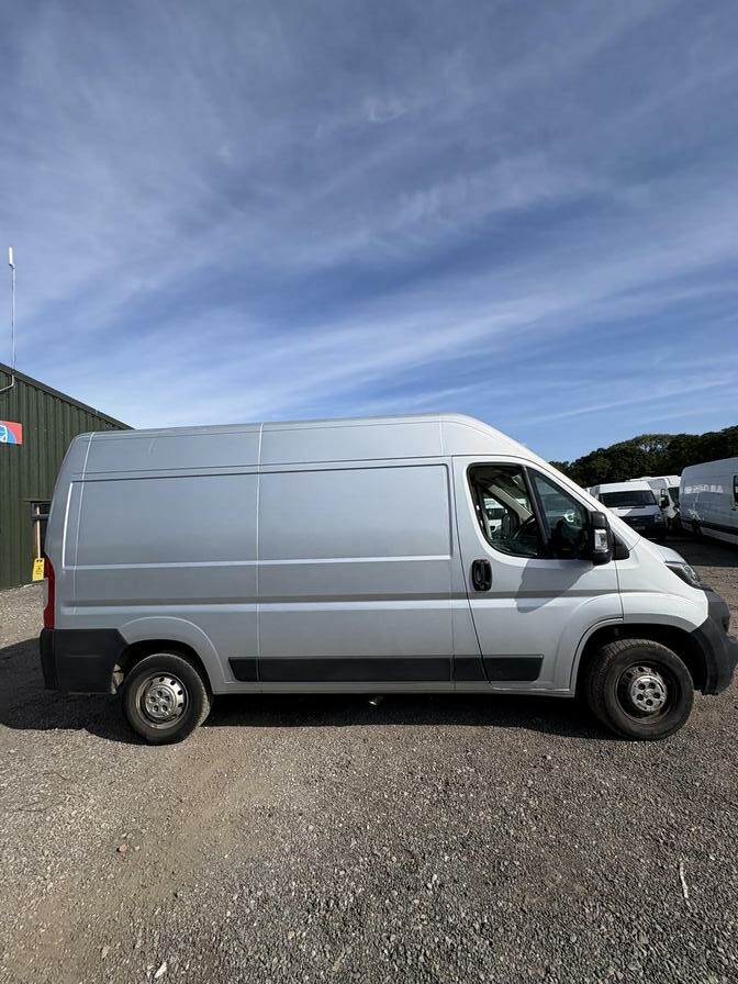 2019 Peugeot Boxer – Model: Boxer 335 Professional L2H2 Blue HDi – OE19RFZ