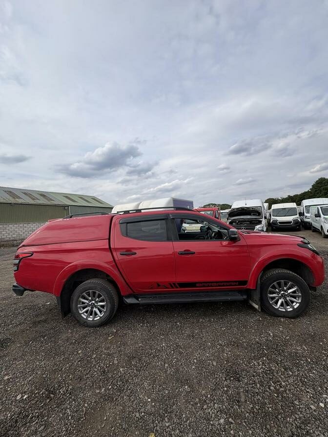 2017 Mitsubishi L200 – Model: L200 Barbarian DI-D Auto – WP17PYY