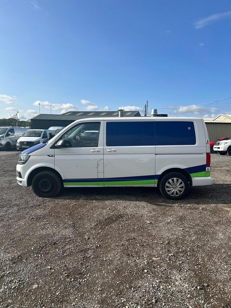 2017 Volkswagen Transporter – Model: Transporter T28 Trendline TDI BlueMotion Technology – GL66FFK