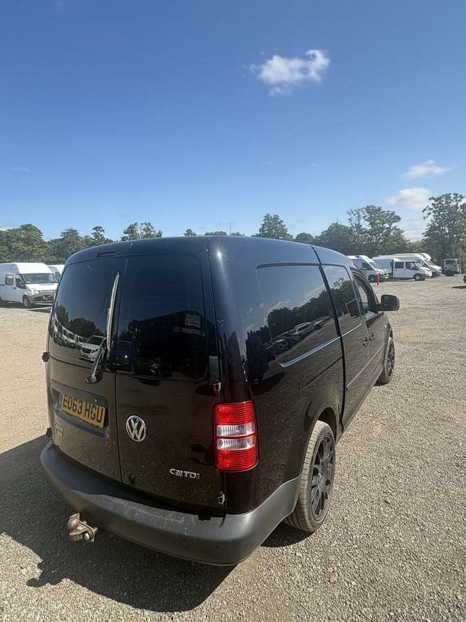 2013 Volkswagen Caddy MaxI – Model: Caddy Maxi C20 Kombi TDI 140 – EO63HGU