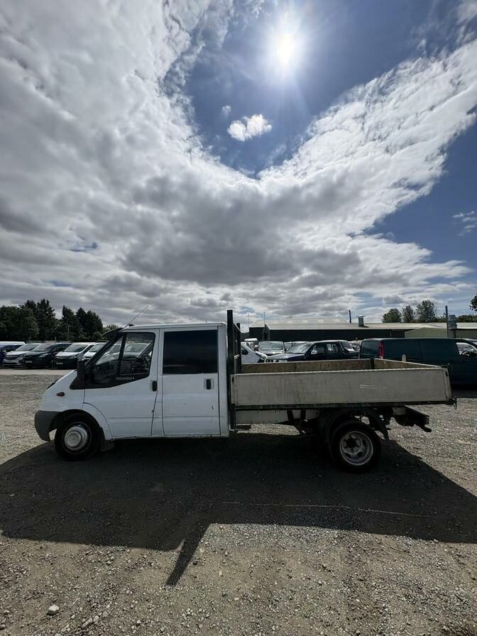 2007 Ford Transit – Model: Transit 100 T350 LWB Double Cab RWD – NJ57YRN