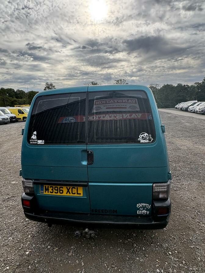 1994 Volkswagen Caravelle – Model: Transporter Caravelle – M396XCL