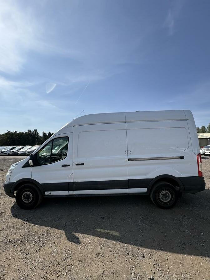 2015 Ford Transit – Model: Transit 350 – LJ65UOA