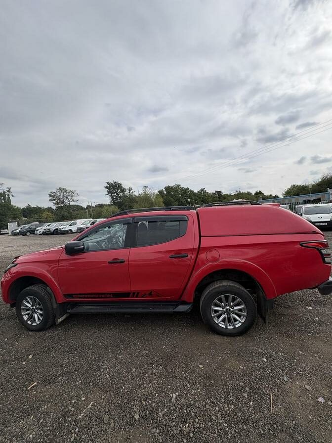 2017 Mitsubishi L200 – Model: L200 Barbarian DI-D Auto – WP17PYY
