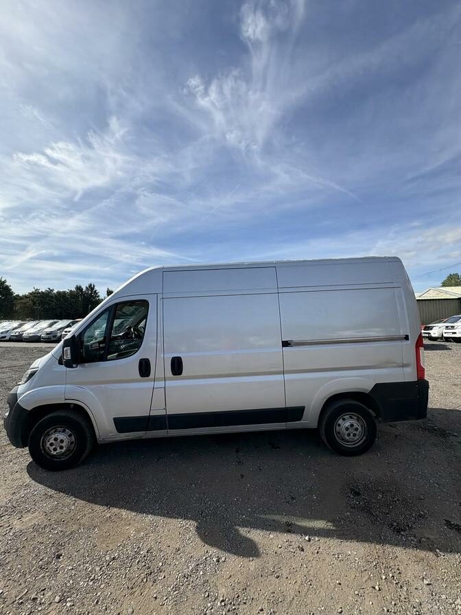 2019 Peugeot Boxer – Model: Boxer 335 Professional L2H2 Blue HDi – OE19RFZ