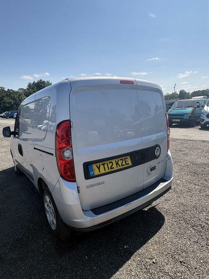 2012 Vauxhall Combo – Model: Combo 2000 L1H1 CDTi Sportive – YT12KZE