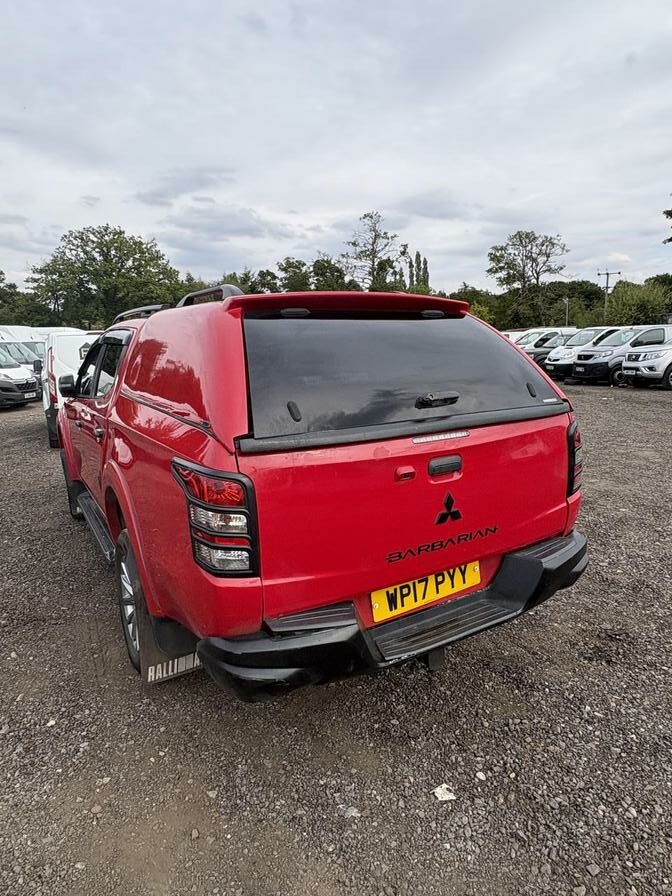 2017 Mitsubishi L200 – Model: L200 Barbarian DI-D Auto – WP17PYY