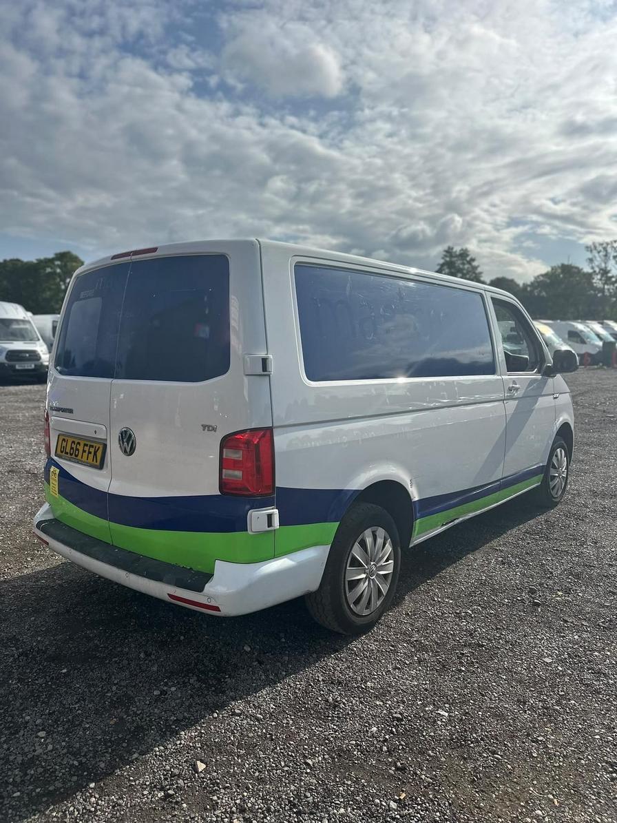 2017 Volkswagen Transporter – Model: Transporter T28 Trendline TDI BlueMotion Technology – GL66FFK