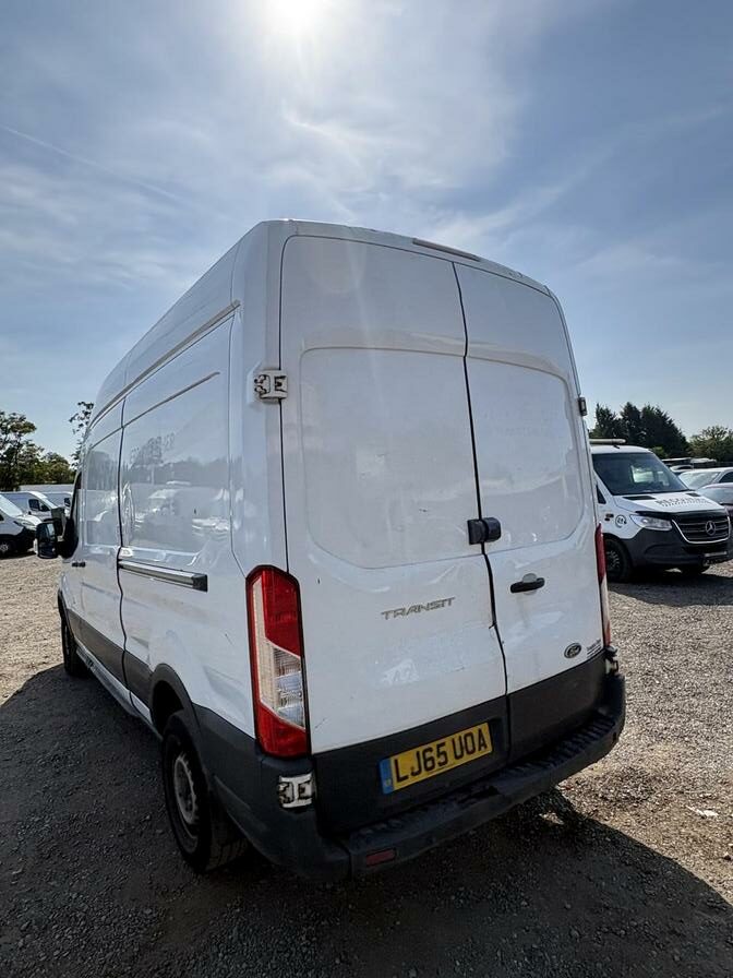 2015 Ford Transit – Model: Transit 350 – LJ65UOA