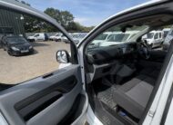2022 Peugeot Expert – Model: Expert Professional Premium L2 Blue HDi – CP72DHM