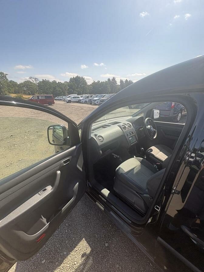 2013 Volkswagen Caddy MaxI – Model: Caddy Maxi C20 Kombi TDI 140 – EO63HGU