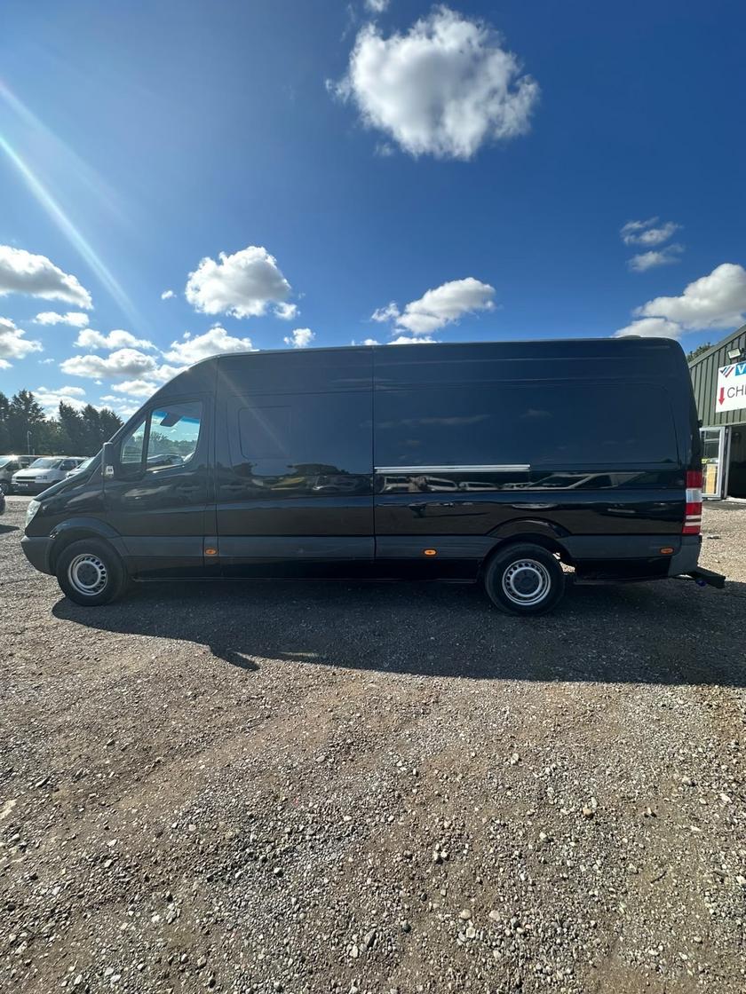 2010 Mercedes-Benz Sprinter – Model: Sprinter 319 CDi – AV10OMH