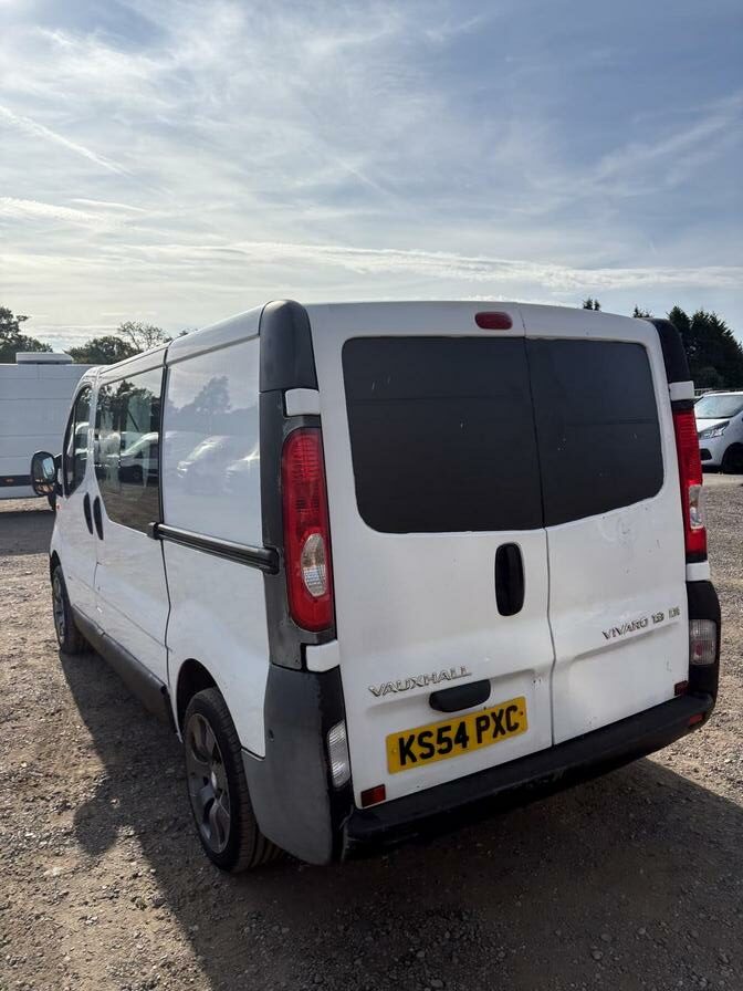 2005 Vauxhall Vivaro – Model: Vivaro 2900 CDTi 82 SWB – KS54PXC