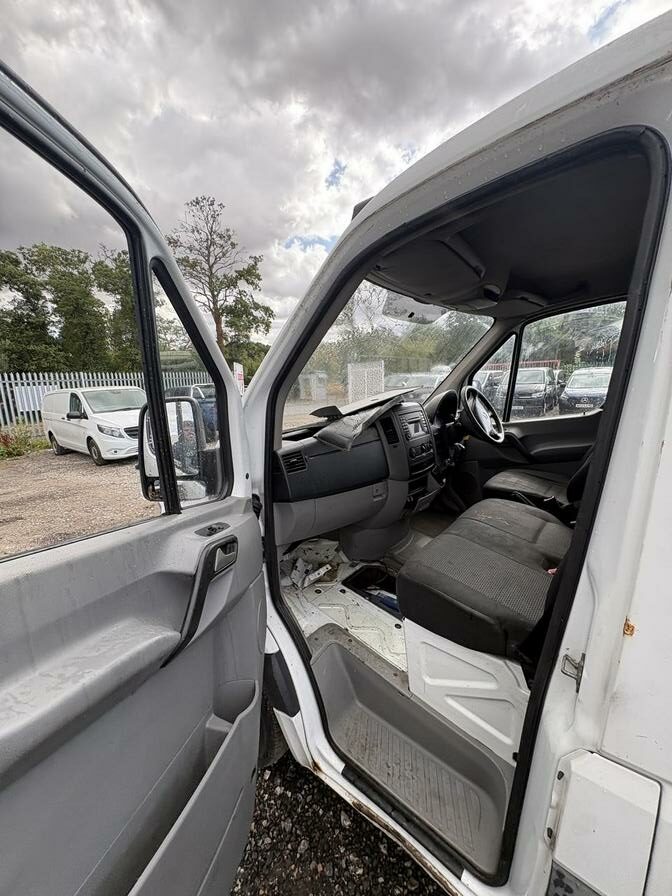 2012 Mercedes-Benz Sprinter – Model: Sprinter 313 CDi – BT12EDC