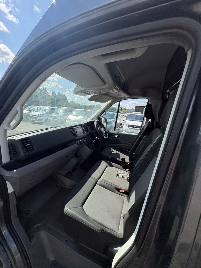 2021 Volkswagen Crafter – Model: Crafter CR35 Trendline TDI – DN21ZSR