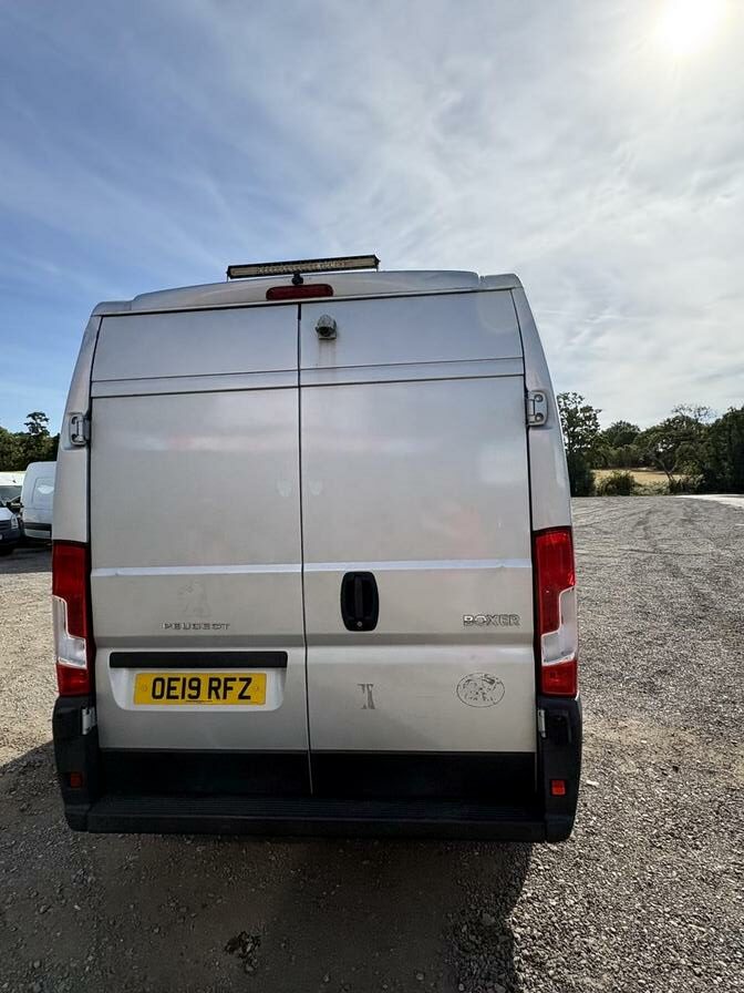 2019 Peugeot Boxer – Model: Boxer 335 Professional L2H2 Blue HDi – OE19RFZ