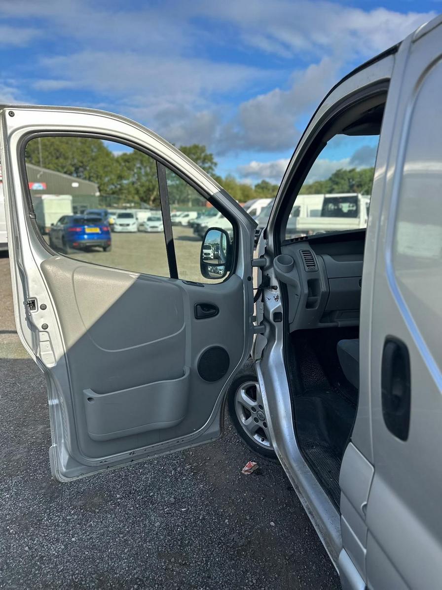 2013 Renault Trafic – Model: Trafic LL29 Sport dCi – GF63GRX