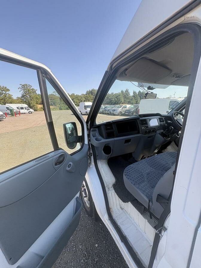 2009 Ford Transit – Model: Transit 100 T350 LWB RWD – SB09FPG
