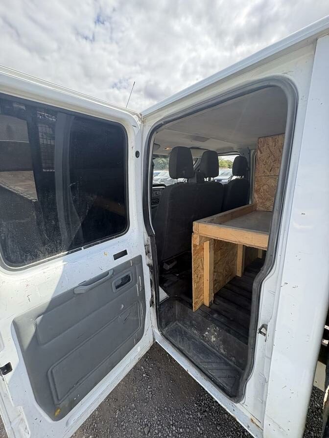 2007 Ford Transit – Model: Transit 100 T350 LWB Double Cab RWD – NJ57YRN