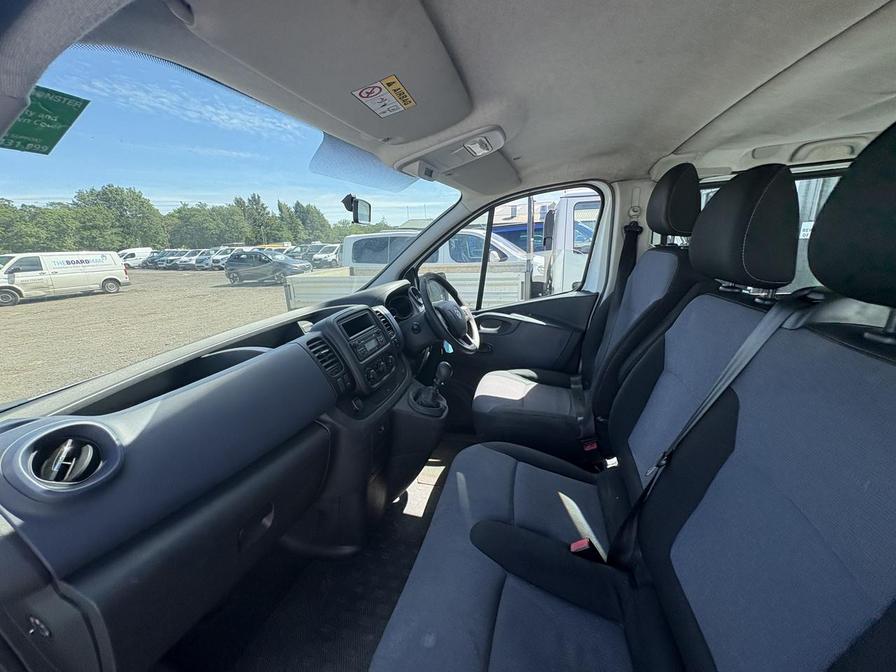 2015 Vauxhall Vivaro Combi – Model: Vivaro CDTi – DY65YGH