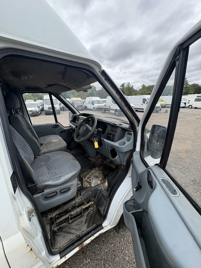2007 Ford Transit – Model: Transit 85 T260 FWD – KC57GWG