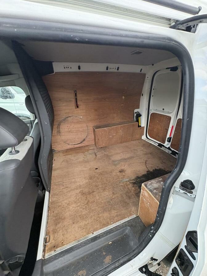 2011 Volkswagen Caddy – Model: Caddy C20 TDI 102 – YE61OWB