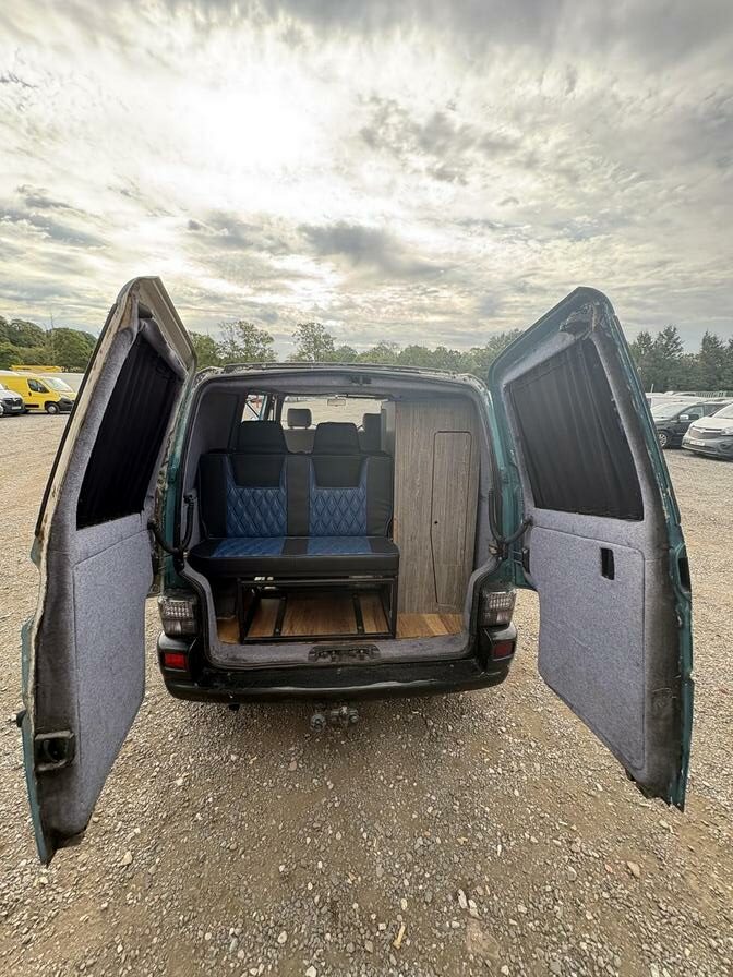1994 Volkswagen Caravelle – Model: Transporter Caravelle – M396XCL