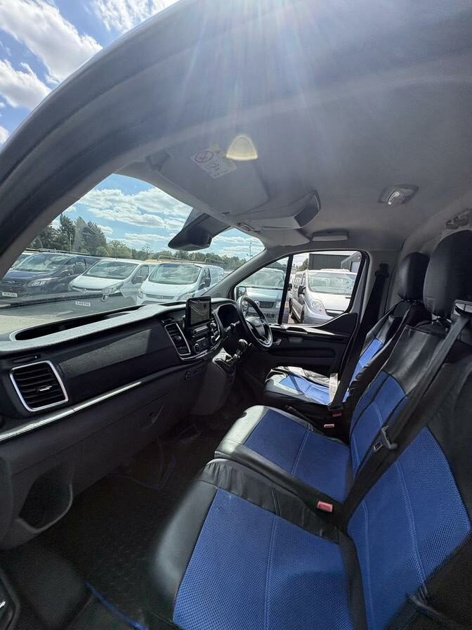 2018 Ford Transit Custom – Model: Transit Custom 300 Limited – CT68HWN
